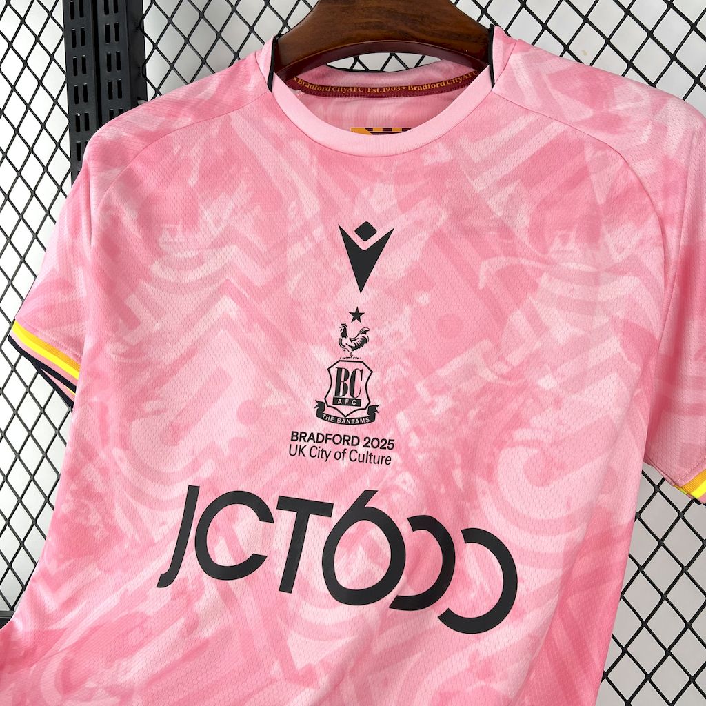 Tercera equipación del Bradford City A.F.C. para la temporada 2025/26