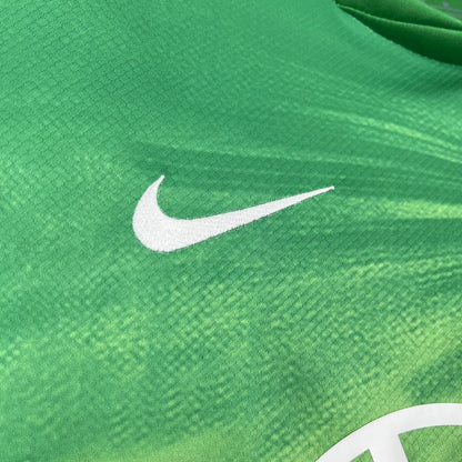 Camiseta local del Wolfsburg 2025/26