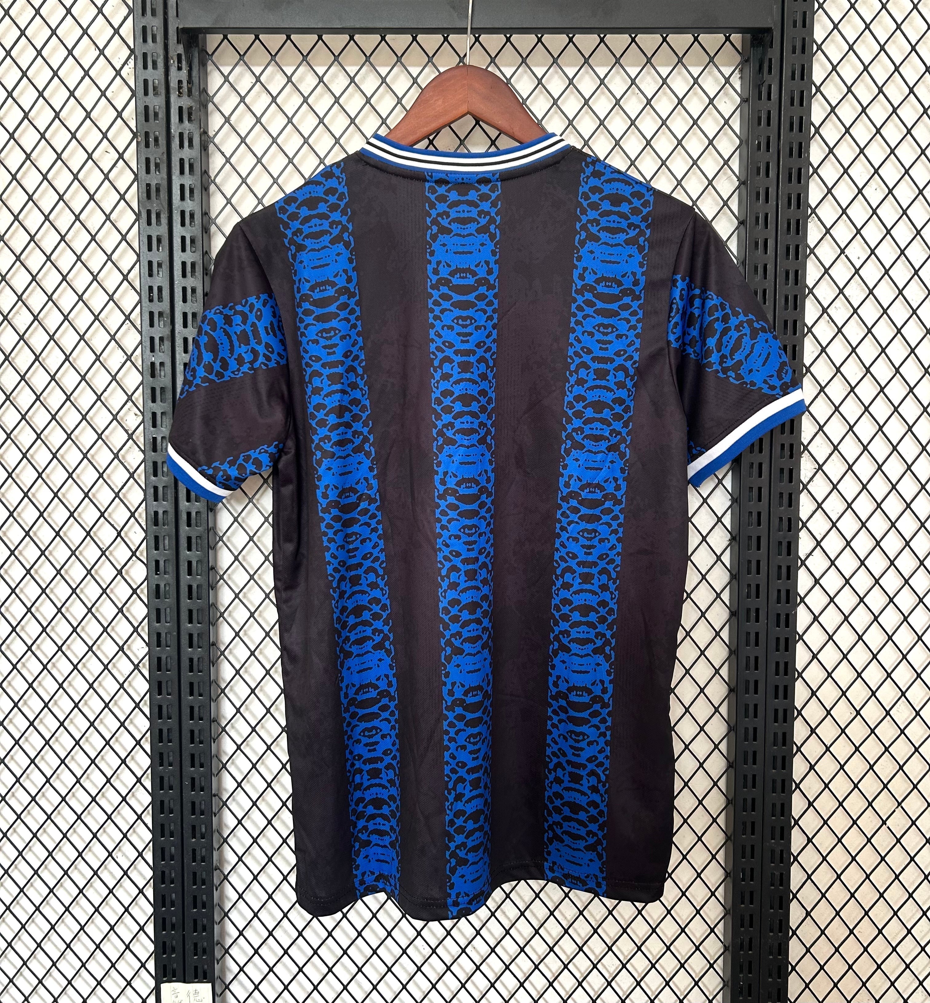 Camiseta del Inter de Milán edición especial Serpiente 24/25
