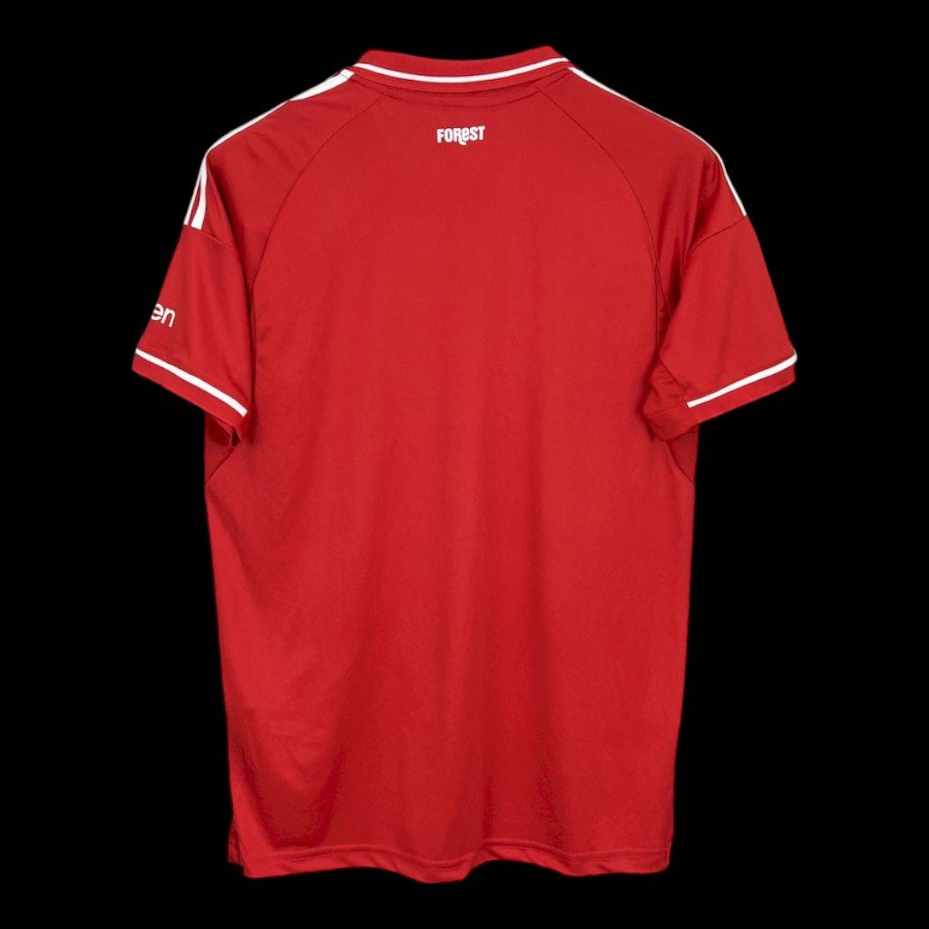 Camiseta local del Nottingham Forest 25/26