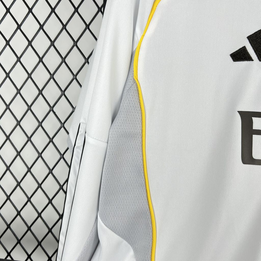 Camiseta de manga larga del Real Madrid 2025/26