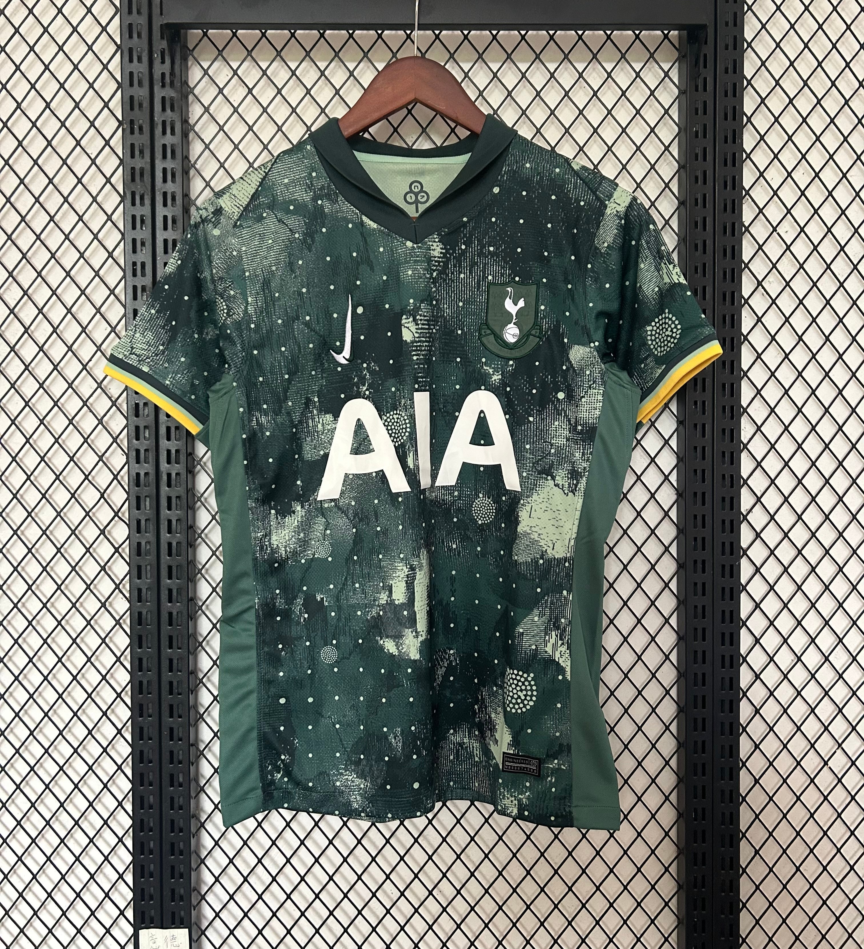 Camiseta verde del Tottenham 24/25
