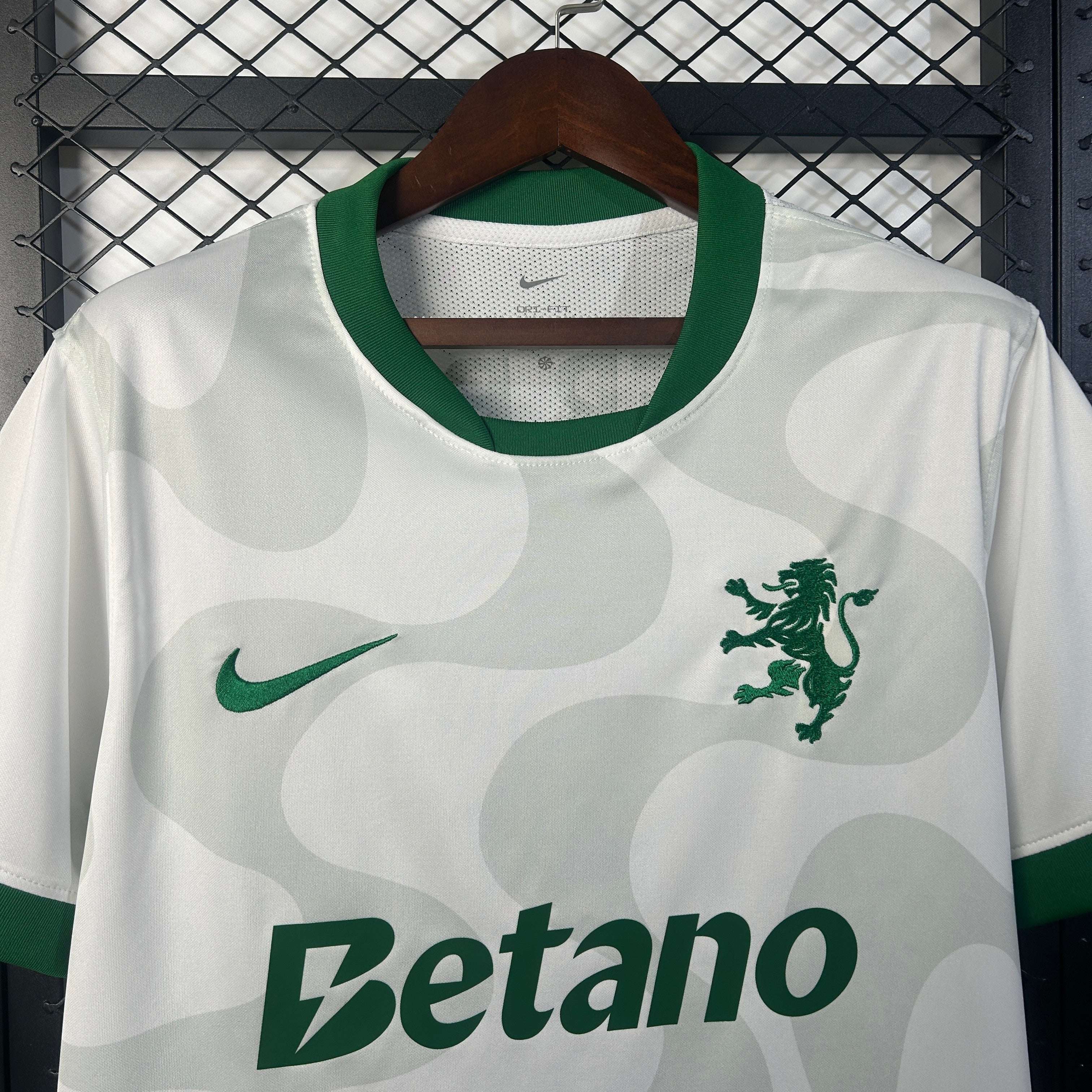 Camiseta de visitante del Sporting CP 2025/26