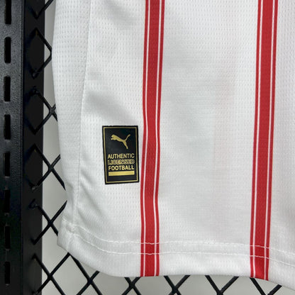 Camiseta local del Girona 2025/26