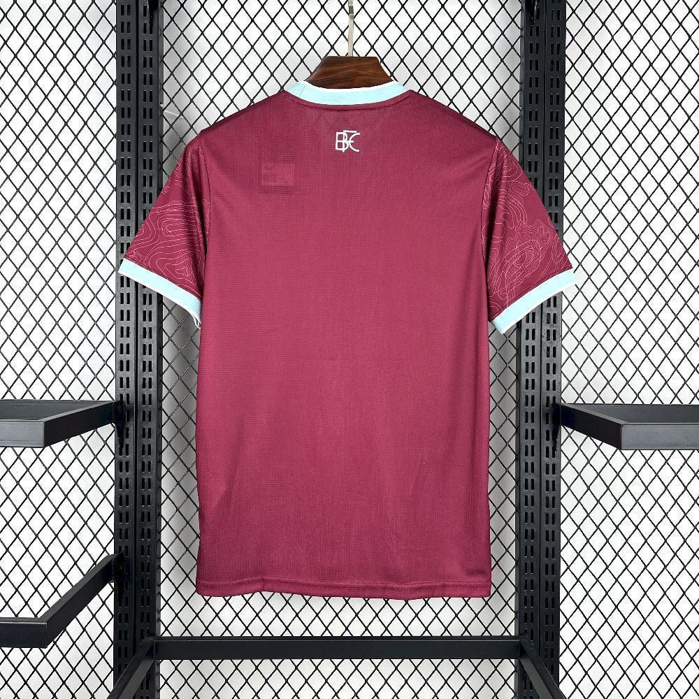 Camiseta local del Burnley 2025/26