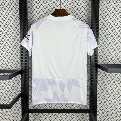Camiseta de visitante del Manchester United 2025/26