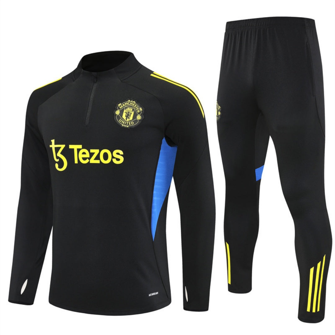 Conjunto negro del Manchester United 25/26