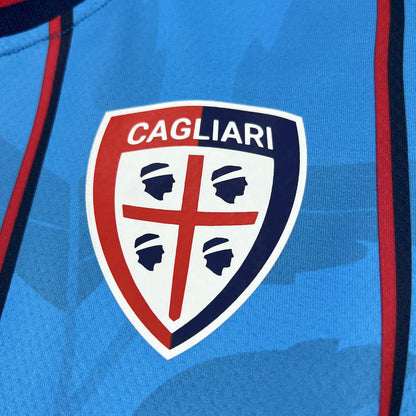 Tercera equipación del Cagliari 2025/26