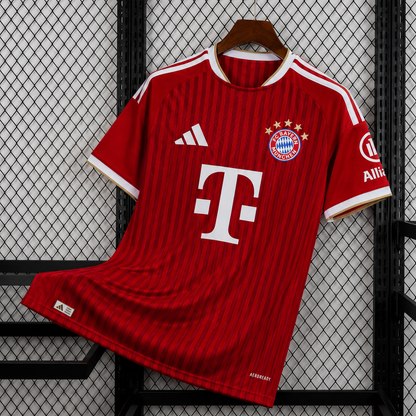 Camiseta local del Bayern de Múnich 2026/27