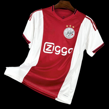 Camiseta local del Ajax 25/26