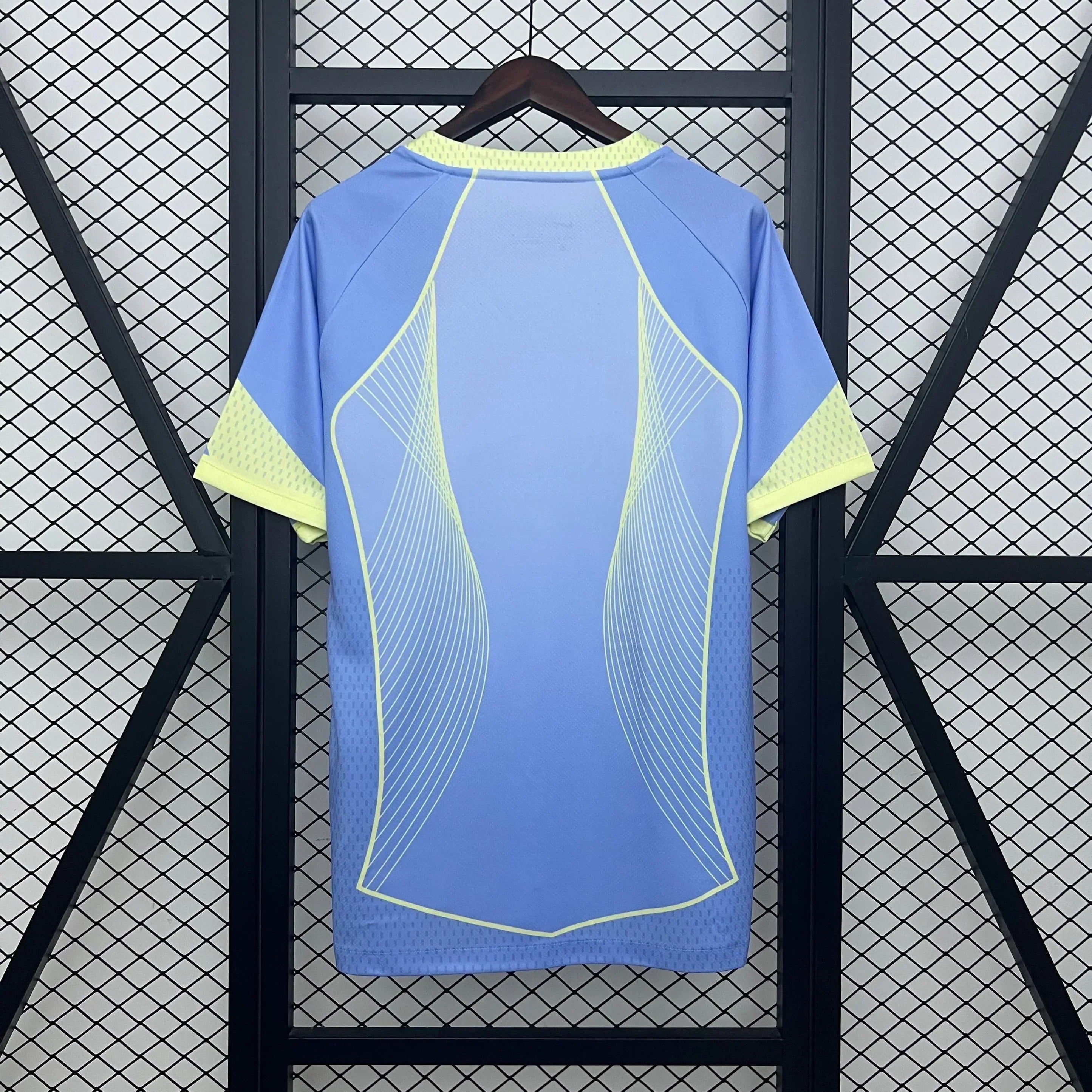 Camiseta azul celeste edición especial del Barcelona 25/26