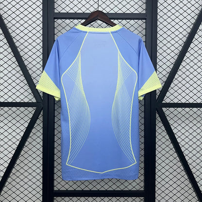 Camiseta azul celeste edición especial del Barcelona 25/26