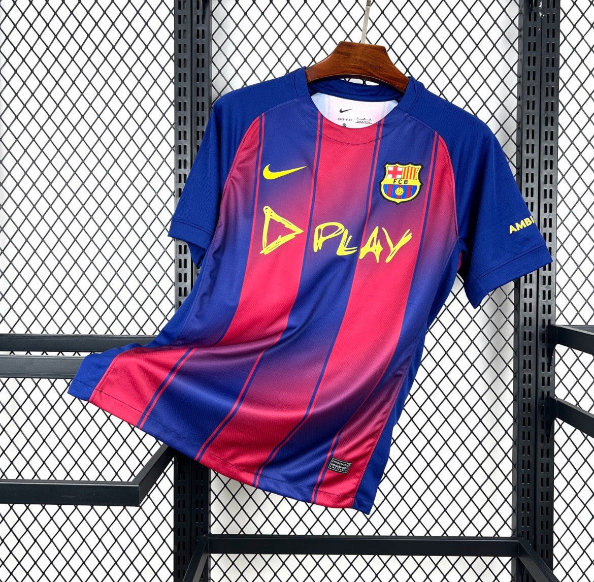 Camiseta especial de Ed Sheeran para el FC Barcelona 2025/26