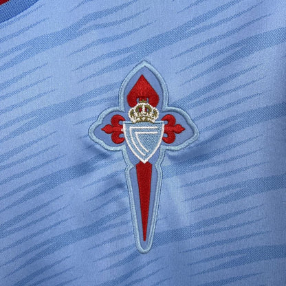 Camiseta local del Celta de Vigo 2025/26