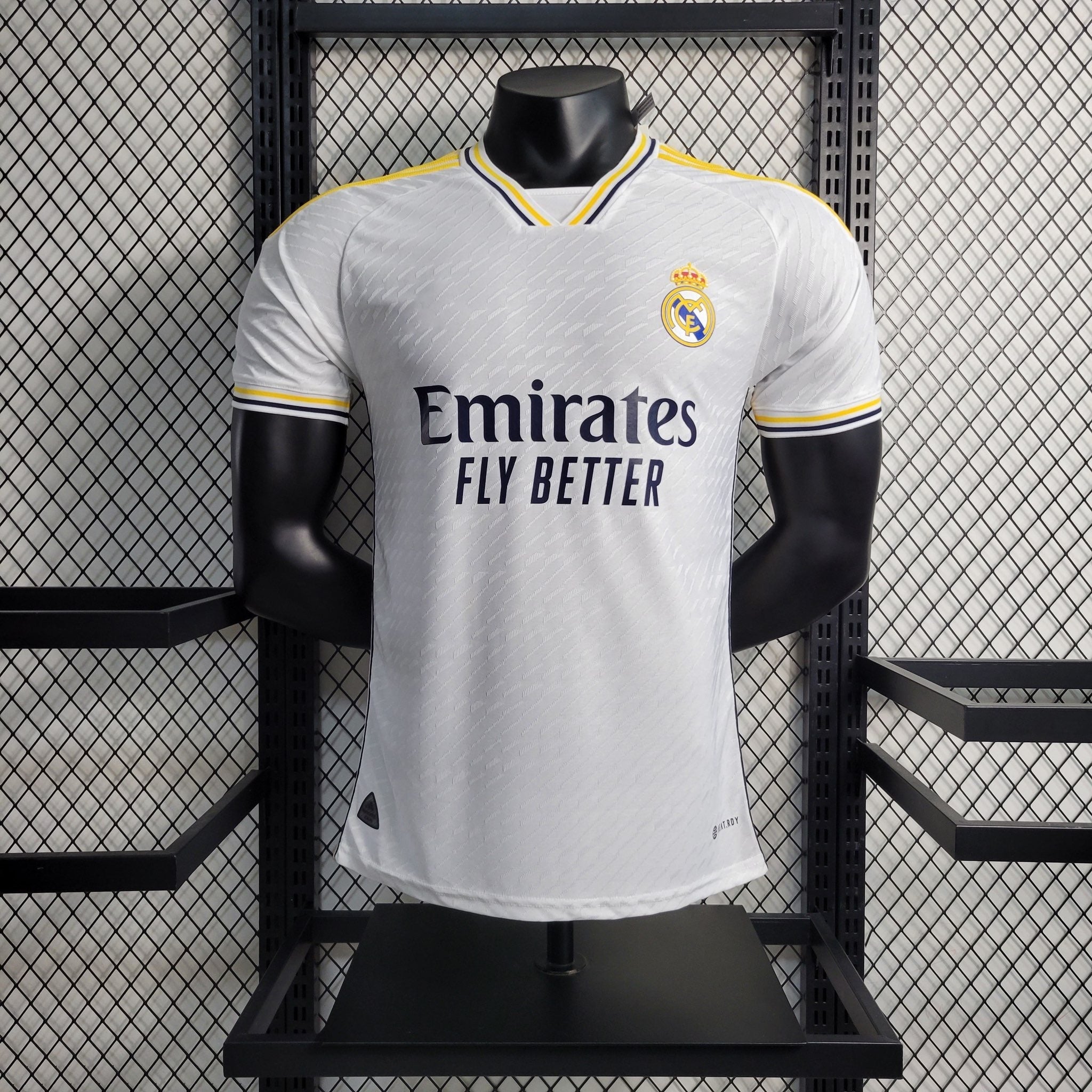 Camiseta de local del Real Madrid, versión jugador, temporada 2023/2024