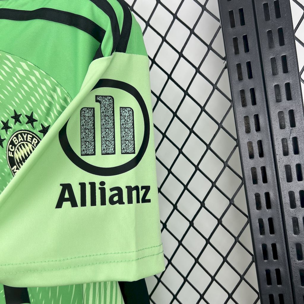 Camiseta de portero del Bayern de Múnich 2025/26