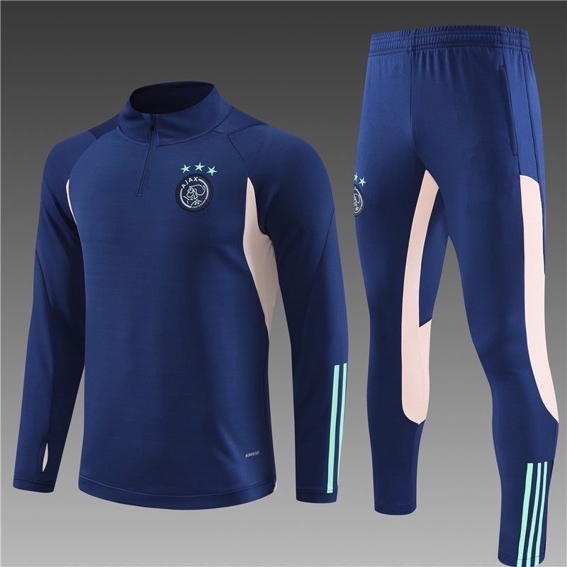 Equipación azul del Ajax 2023-2024