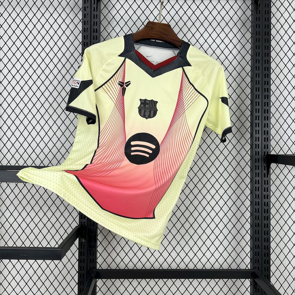Camiseta especial amarilla/rosa del FC Barcelona 2025/26