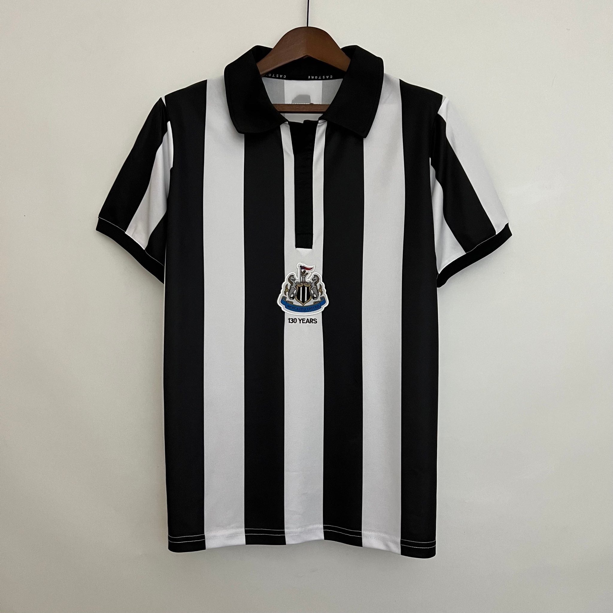 Edición especial Newcastle 130 aniversario 2023-2024