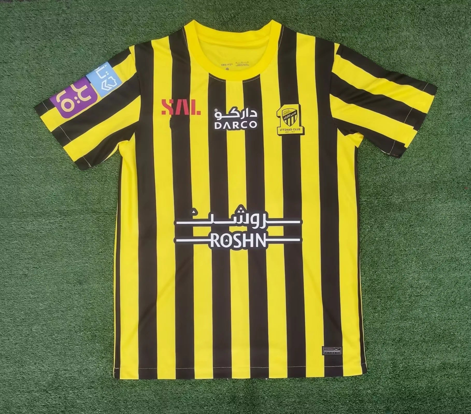 Equipación local del Al-Ittihad de Arabia Saudita 2023-2024