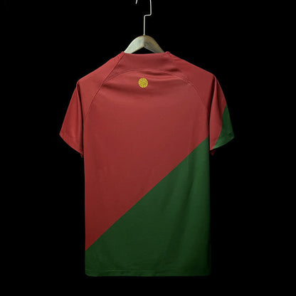 Equipación local de Portugal 2022-2023