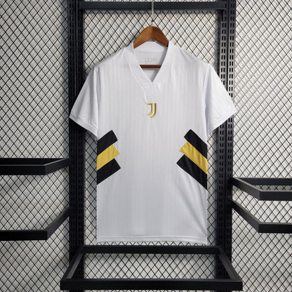 Camiseta blanca de la Juventus 2023-2024
