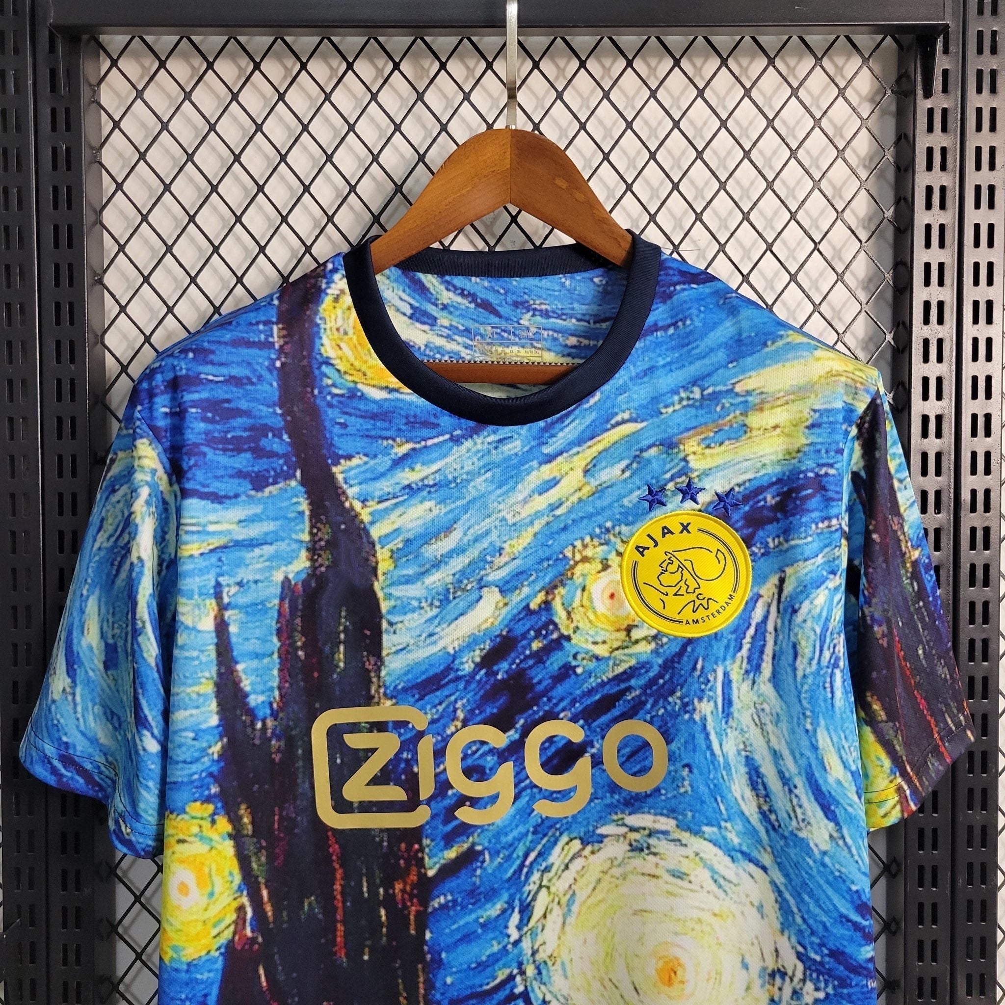 Ajax Edición Especial "Color" 2023 2024