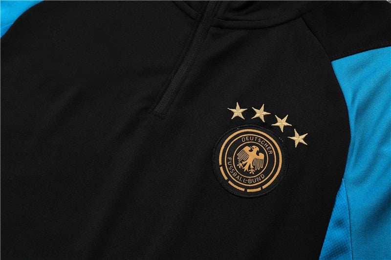 Equipación azul y negra de Alemania 2023-2024