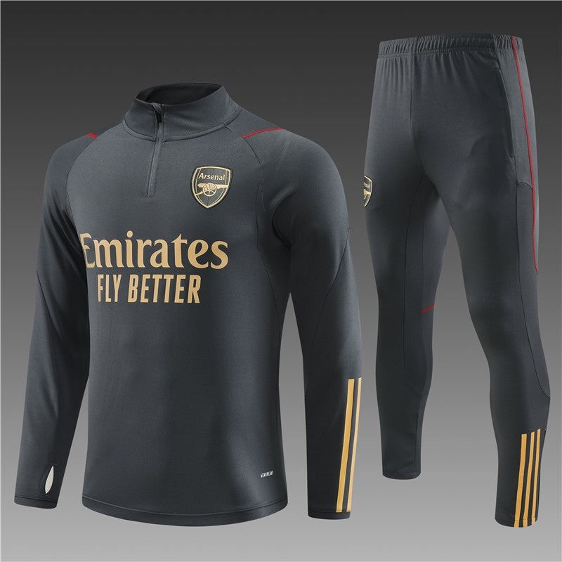 Conjunto gris del Arsenal 2023-2024