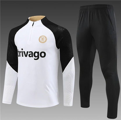 Equipación blanquinegra del Chelsea 2023-2024
