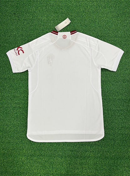 Tercera equipación del Manchester United 2023-2024