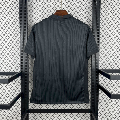 Cuarta camiseta del PSG para la temporada 2025/26