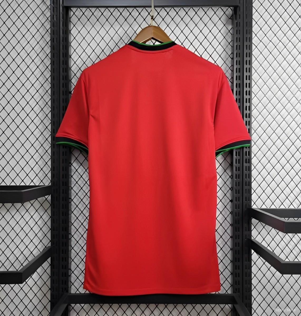 Equipación local de Portugal 2023/2024