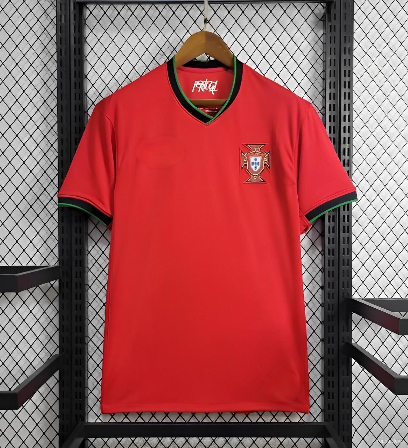 Equipación local de Portugal 2023/2024