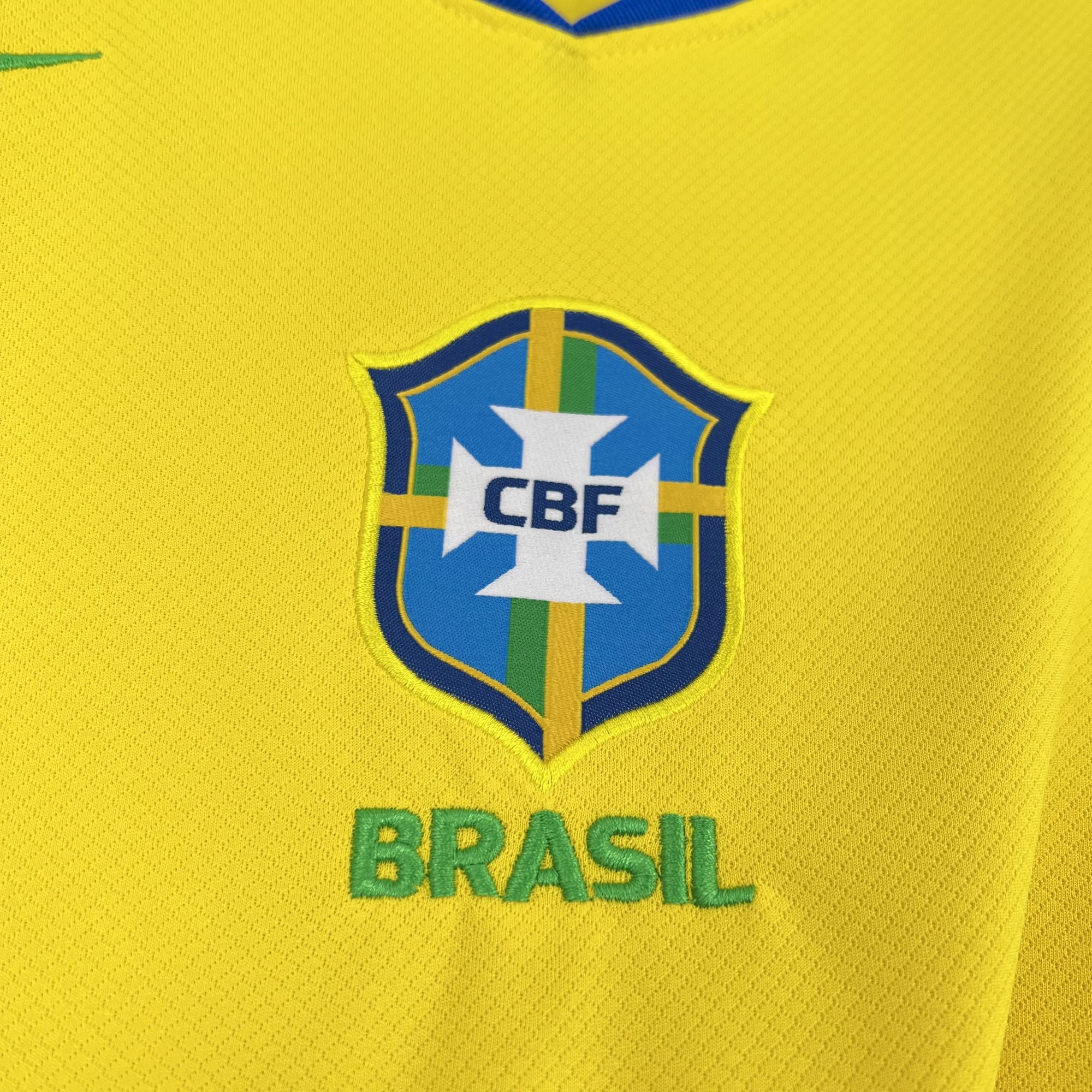 Camiseta local de Brasil 2025/26