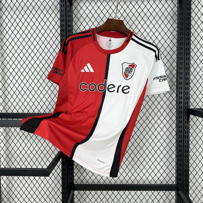 Camiseta local de River Plate 2025/26