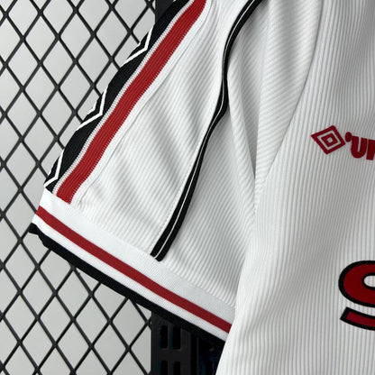 Camiseta retro de visitante del Manchester United 1998/99