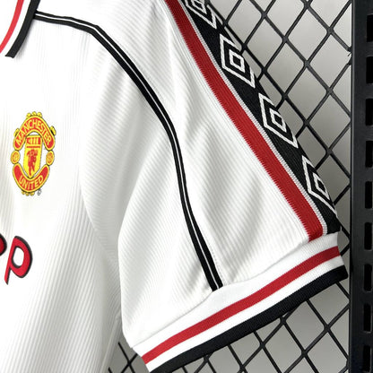 Camiseta retro de visitante del Manchester United 1998/99
