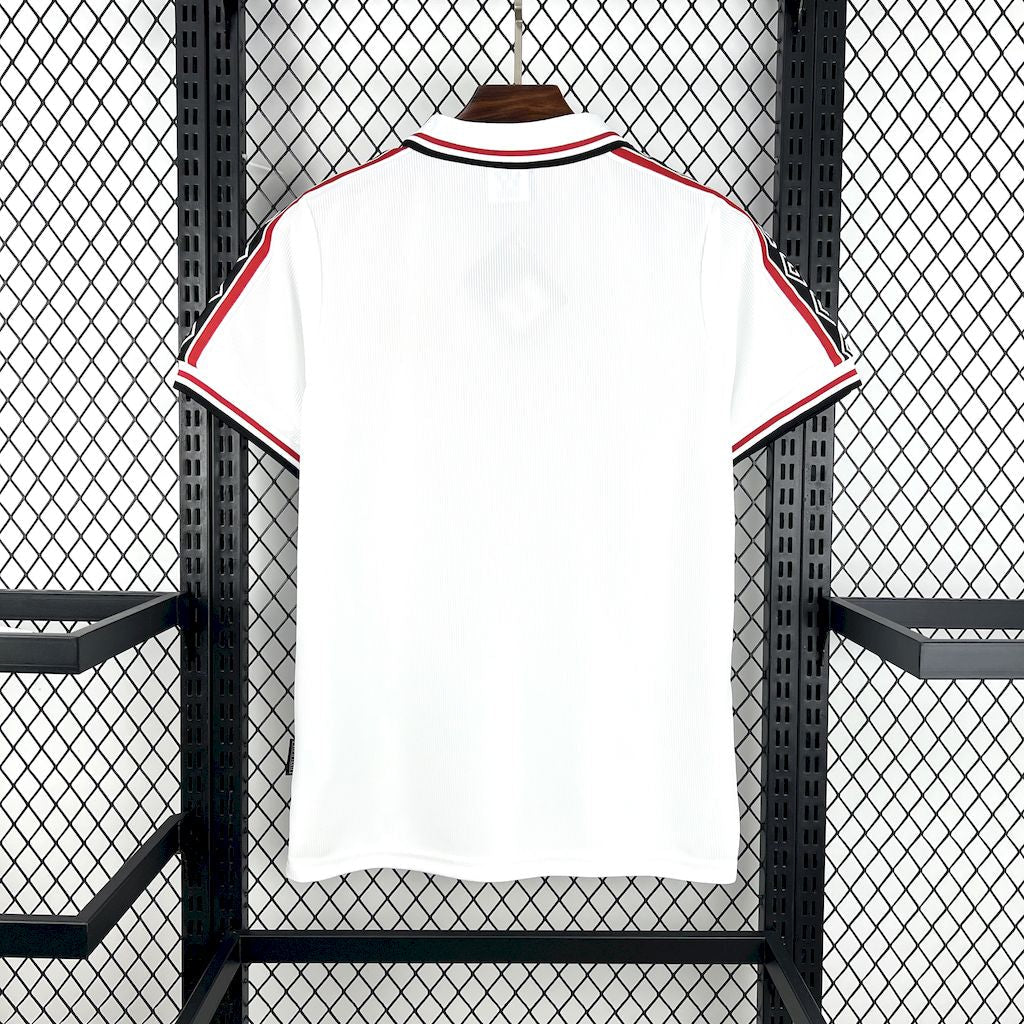 Camiseta retro de visitante del Manchester United 1998/99