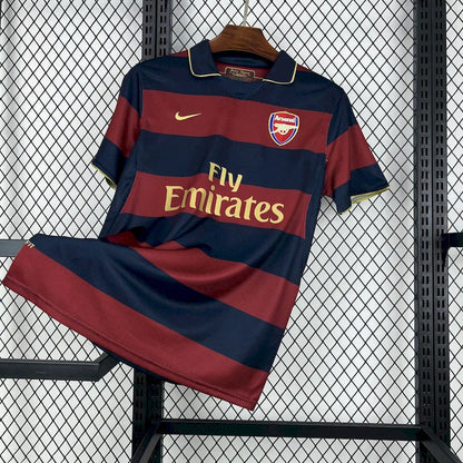 Tercera equipación retro del Arsenal 2007/08