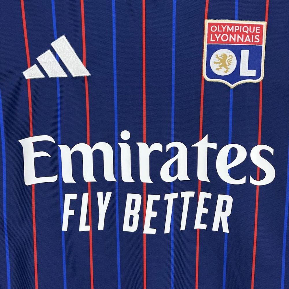Camiseta de visitante del OL 2025/26