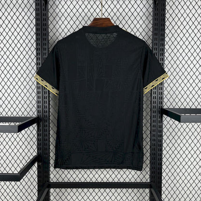 Camiseta dorada y negra de México 2025/26