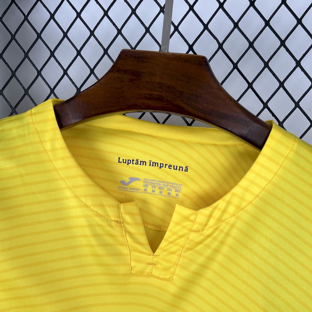 Camiseta de local de Rumania 2025/26