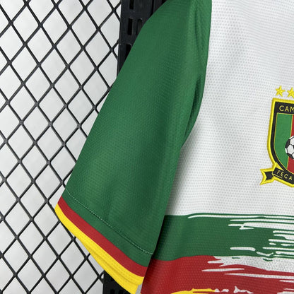 Tercera equipación de Camerún para la Copa Africana de Naciones 2025