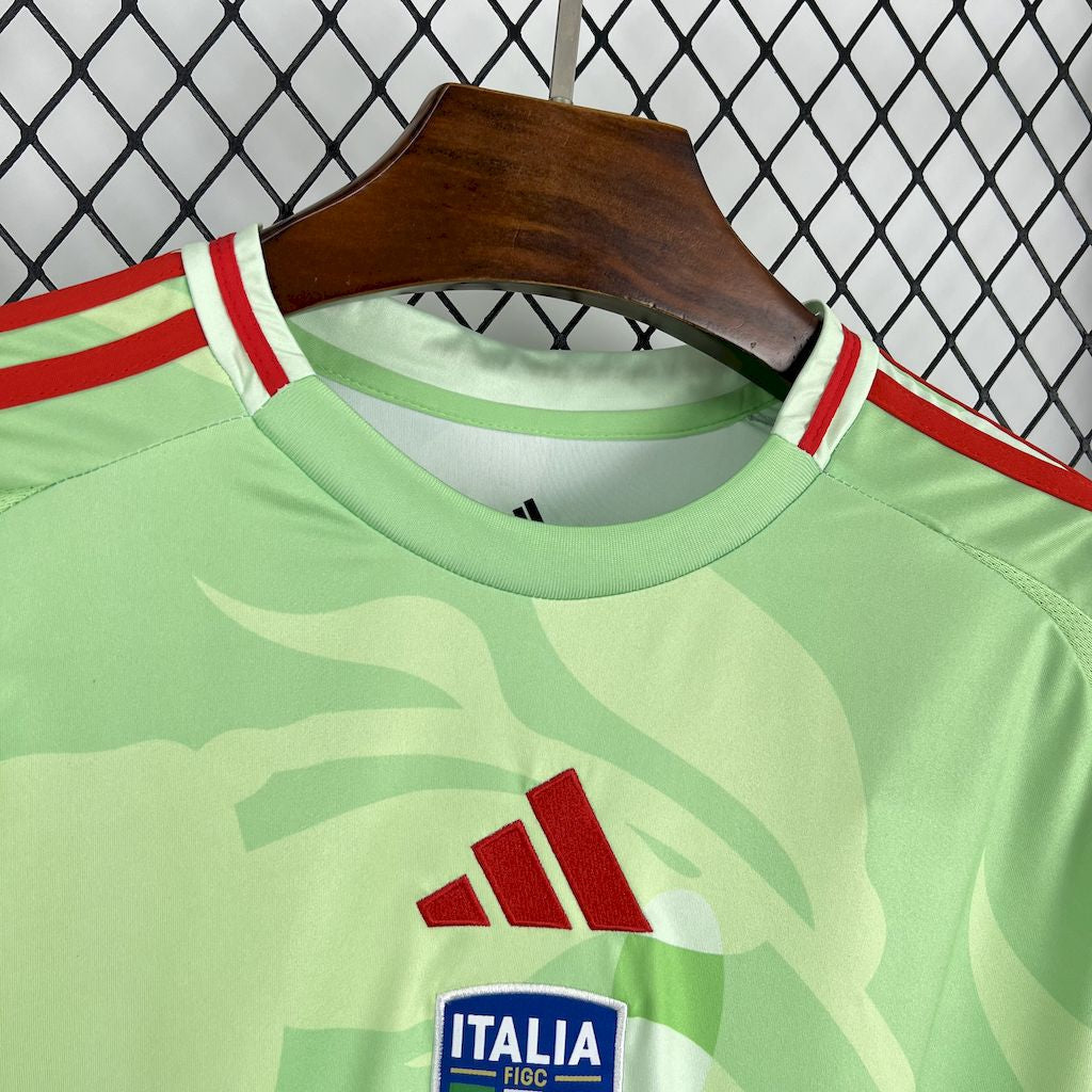 Camiseta de visitante de la selección femenina de Italia 2025/26
