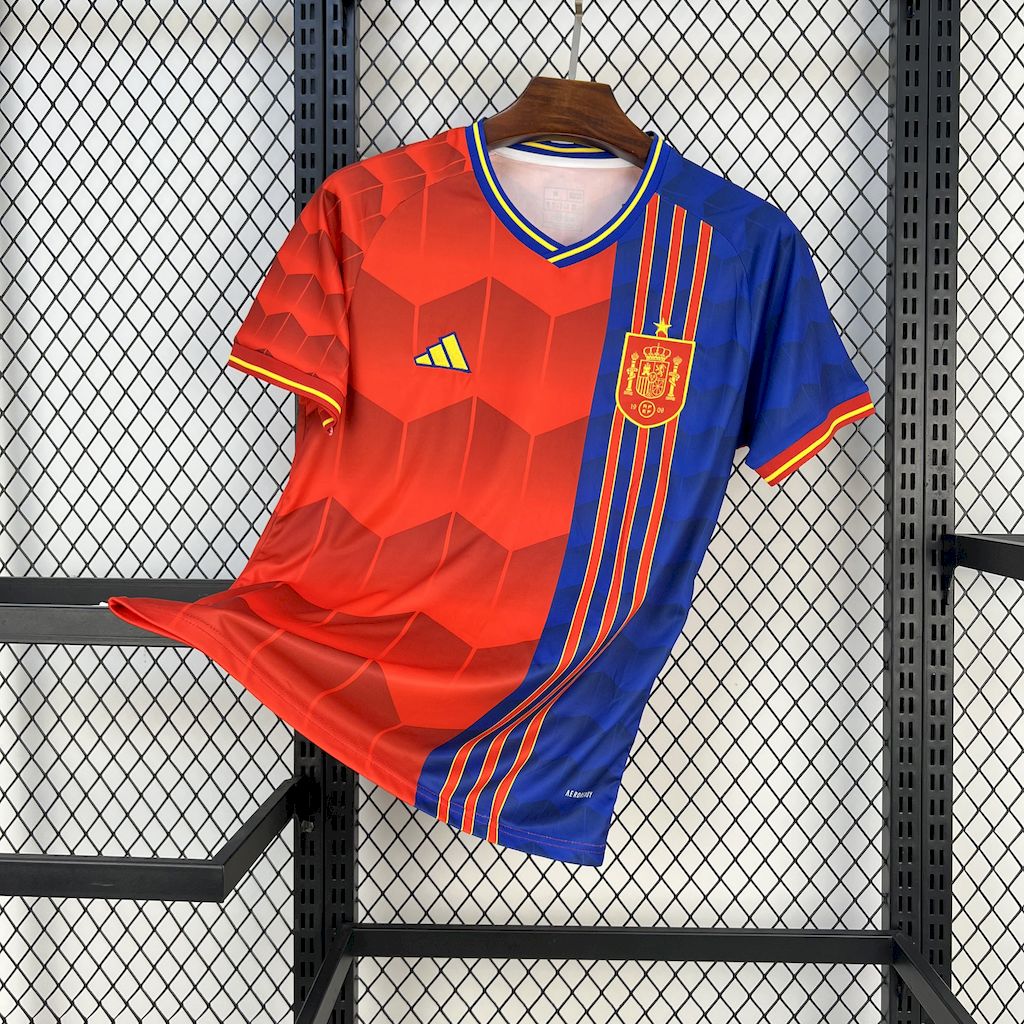 Camiseta de local de la selección femenina de España 2025/26