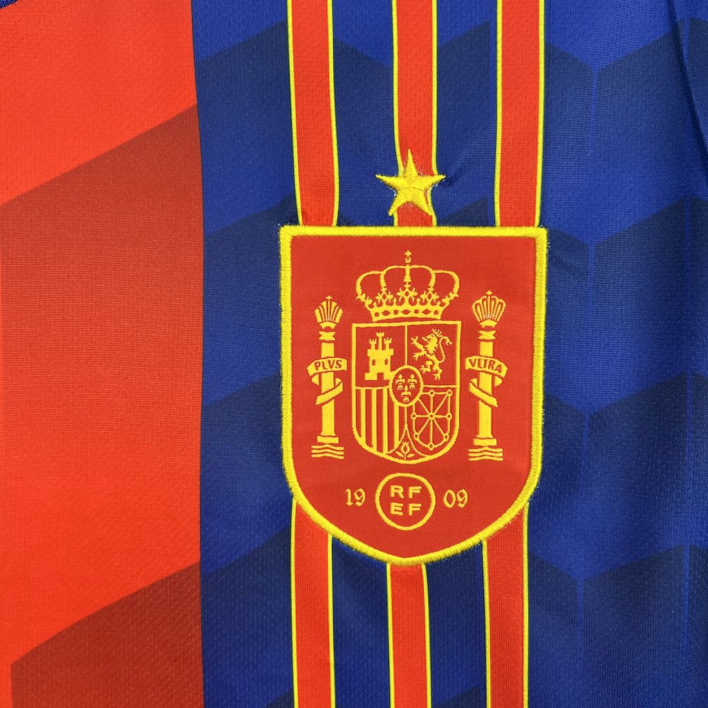 Camiseta de local de la selección femenina de España 2025/26
