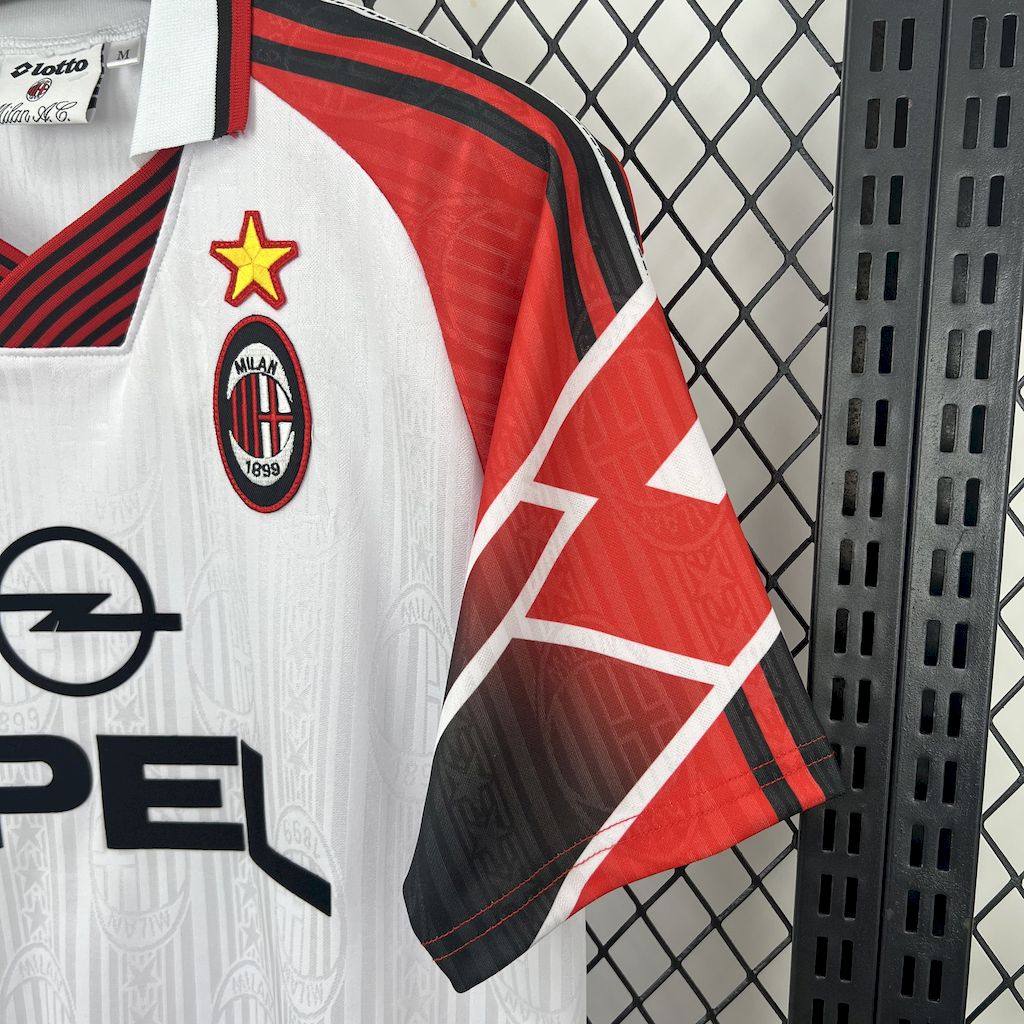 Camiseta retro de visitante del AC Milan 1997/98
