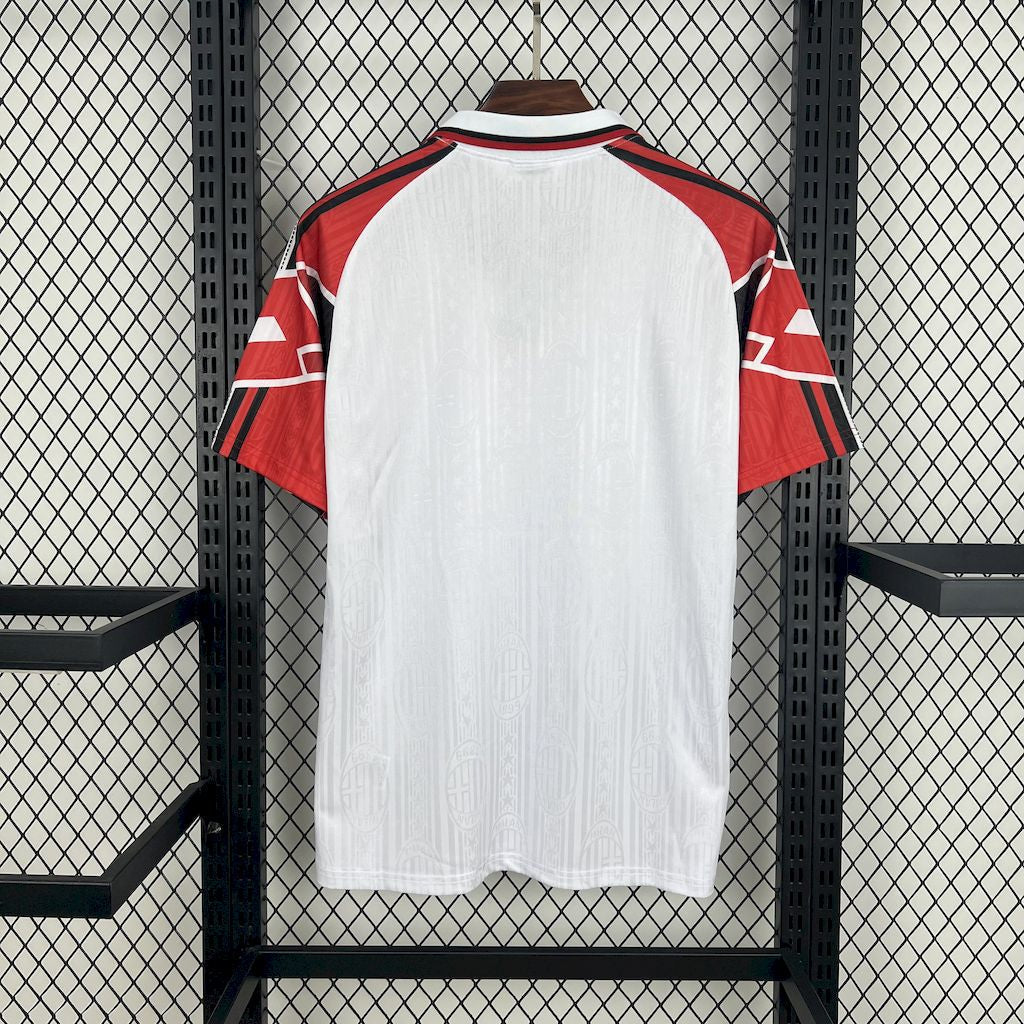 Camiseta retro de visitante del AC Milan 1997/98