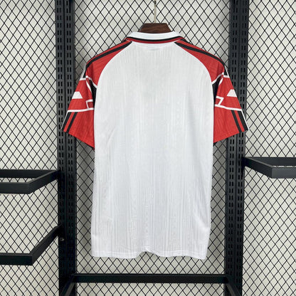 Camiseta retro de visitante del AC Milan 1997/98
